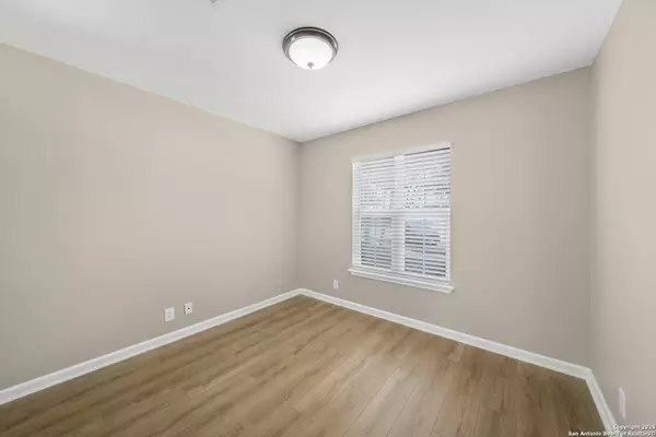 New Braunfels, TX 78132,3971 Cherokee Blvd