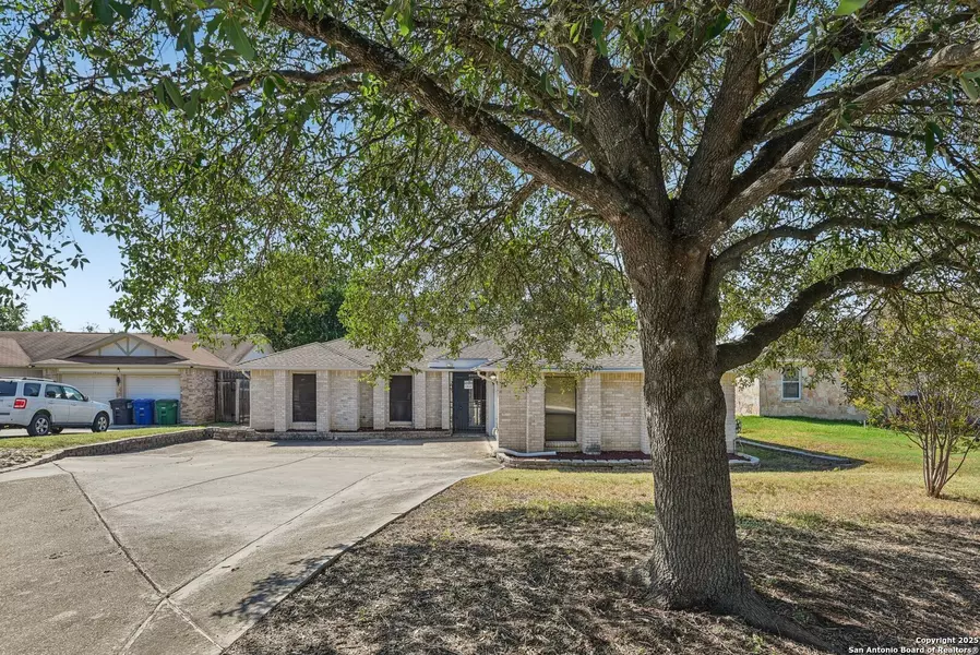 5904 Spring Valley, San Antonio, TX 78247