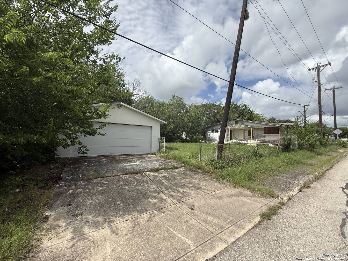 San Antonio, TX 78220,402 Amanda