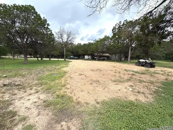 Bandera, TX 78003,2445 Broad Oak