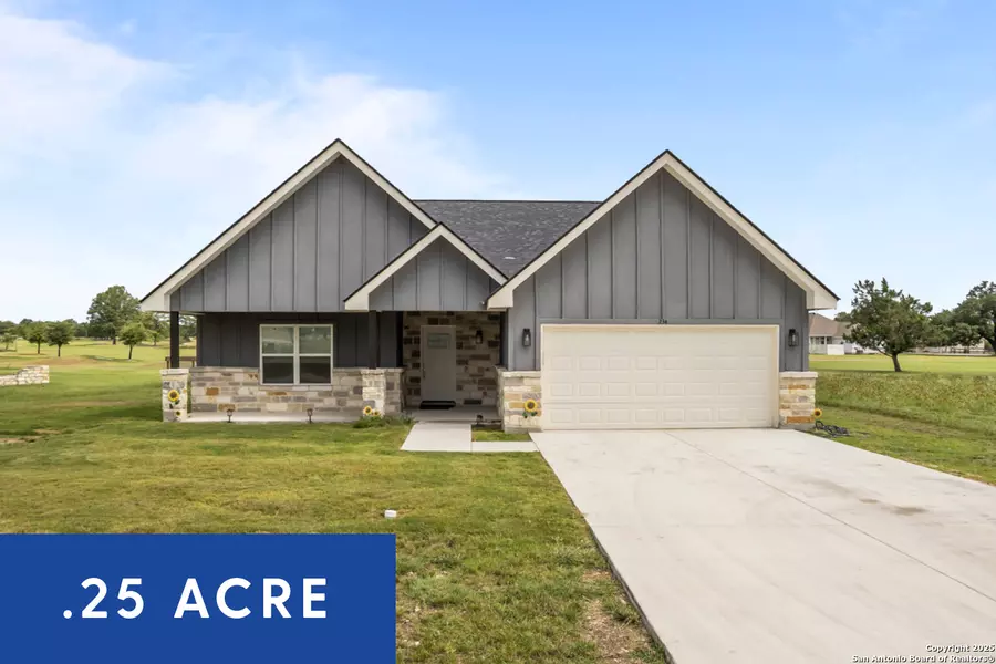 234 Tawny Oak, Bandera, TX 78003