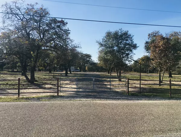 1210 Blue Quail, Lytle, TX 78052