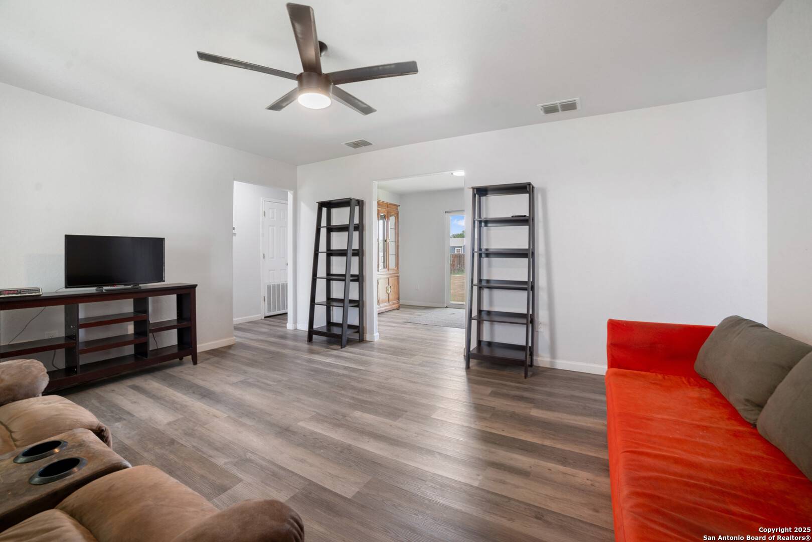 Lytle, TX 78052,309 Las Palomas