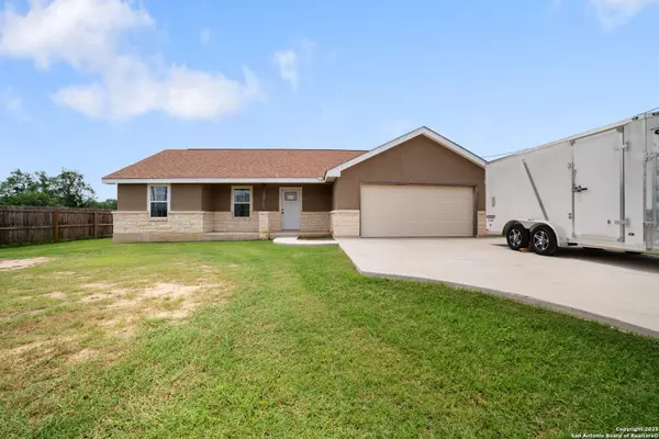 Lytle, TX 78052,309 Las Palomas