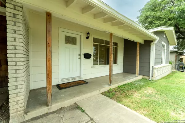 San Antonio, TX 78213,643 Edgebrook