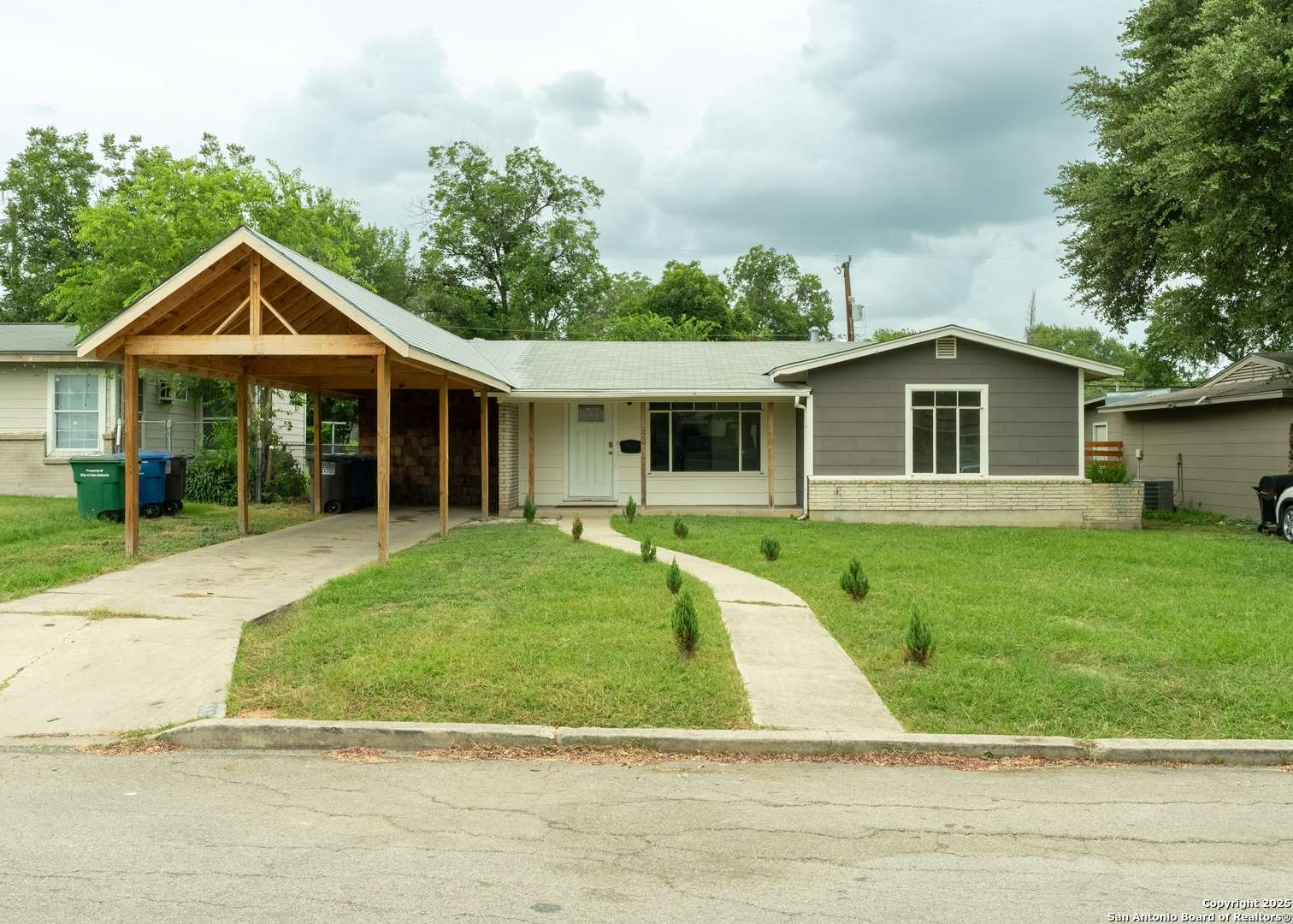 643 Edgebrook, San Antonio, TX 78213