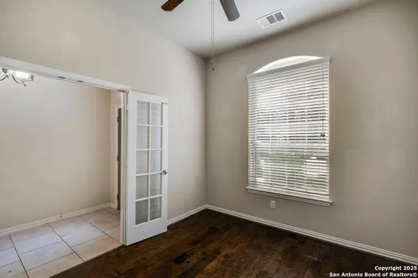 San Antonio, TX 78254,8815 Hideout Bend