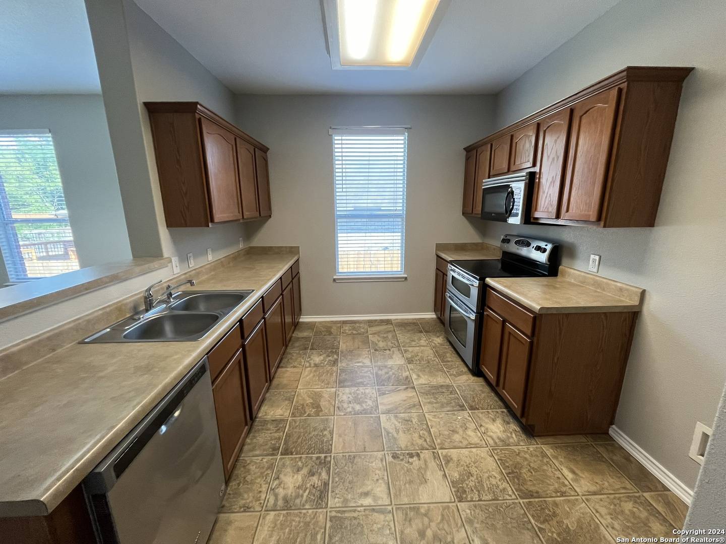 San Antonio, TX 78227,5302 Lowry Peterson