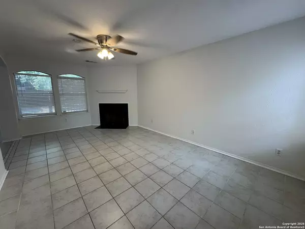 San Antonio, TX 78240,5414 Tomas