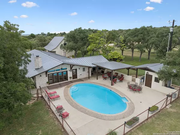 Center Point, TX 78010,452 Stoneleigh Rd