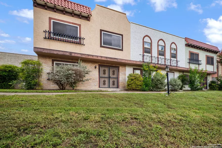 6659 Crown Ridge UNIT 6659, San Antonio, TX 78239