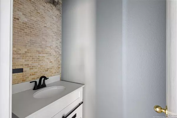 San Antonio, TX 78221,12122 Clubhouse