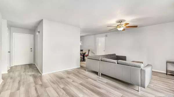 4119 Medical UNIT 201D, San Antonio, TX 78229