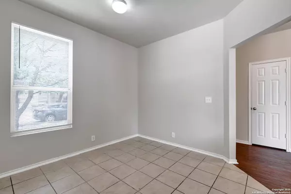 San Antonio, TX 78223,10304 Lateleaf Oak