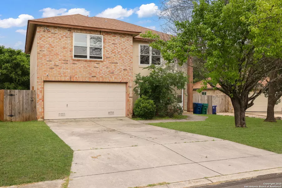 9107 Gambier Dr, San Antonio, TX 78250-6346