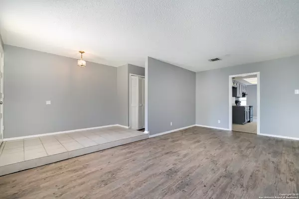 San Antonio, TX 78240,7414 Elderberry