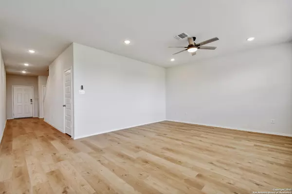 Cibolo, TX 78108,125 Bella Rosa