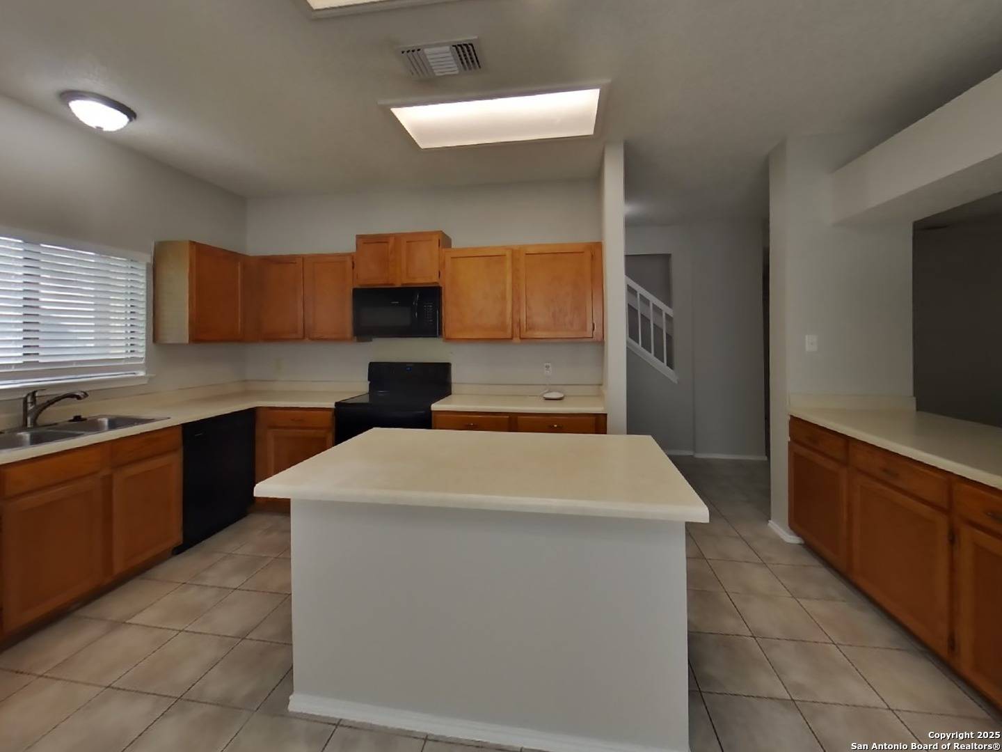San Antonio, TX 78244,7439 Longing