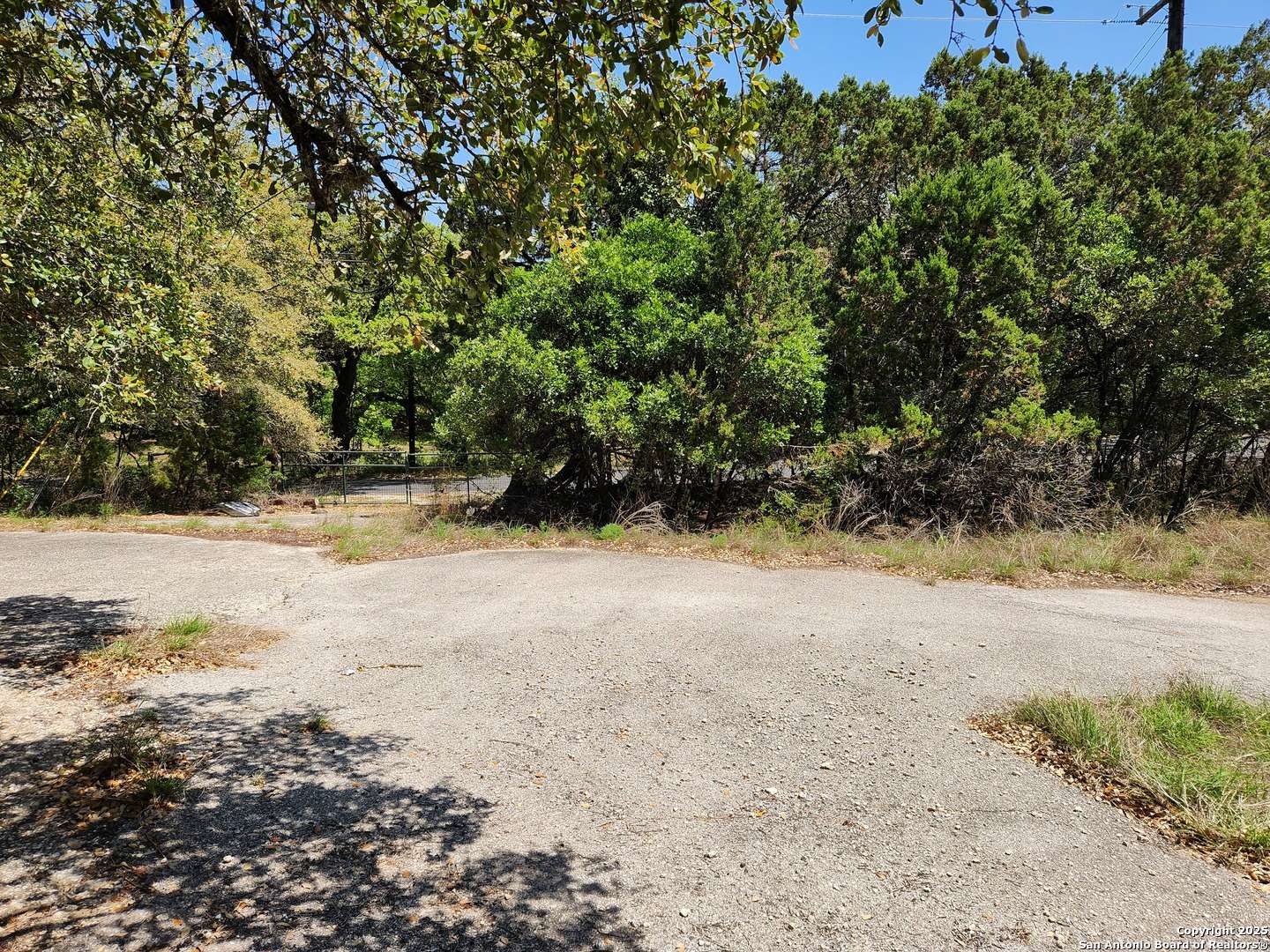 Helotes, TX 78023,19225 scenic loop