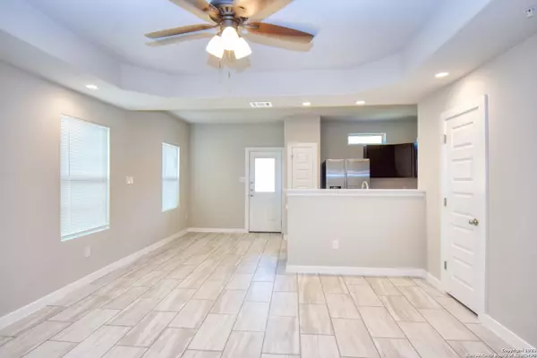 San Antonio, TX 78227,8430 Via Verona UNIT 104