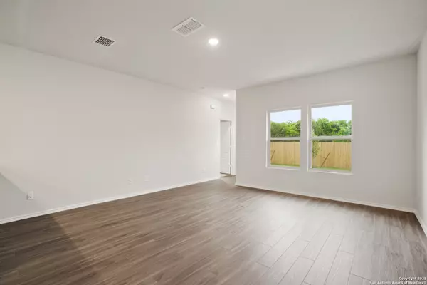 San Antonio, TX 78211,3930 Somerset Shade
