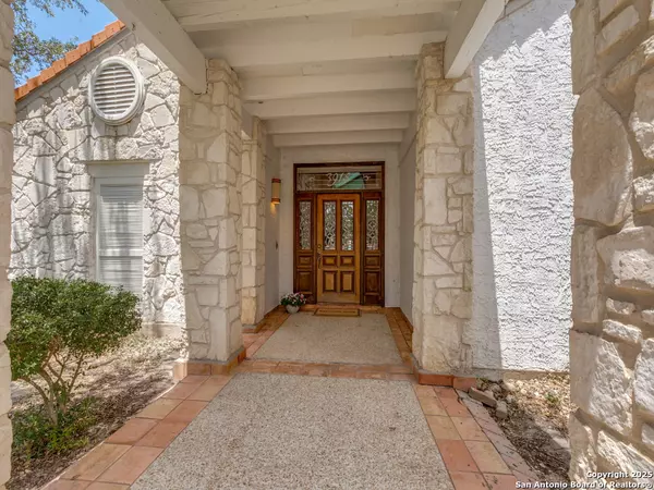 San Antonio, TX 78230,3915 Hunters Crest