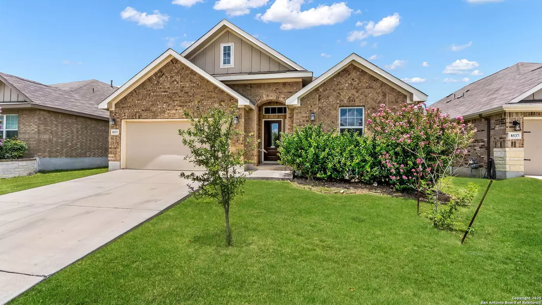 8533 NORIAS WHEEL, San Antonio, TX 78254-4919