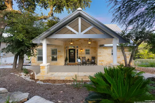 2078 Connie Dr, Canyon Lake, TX 78133