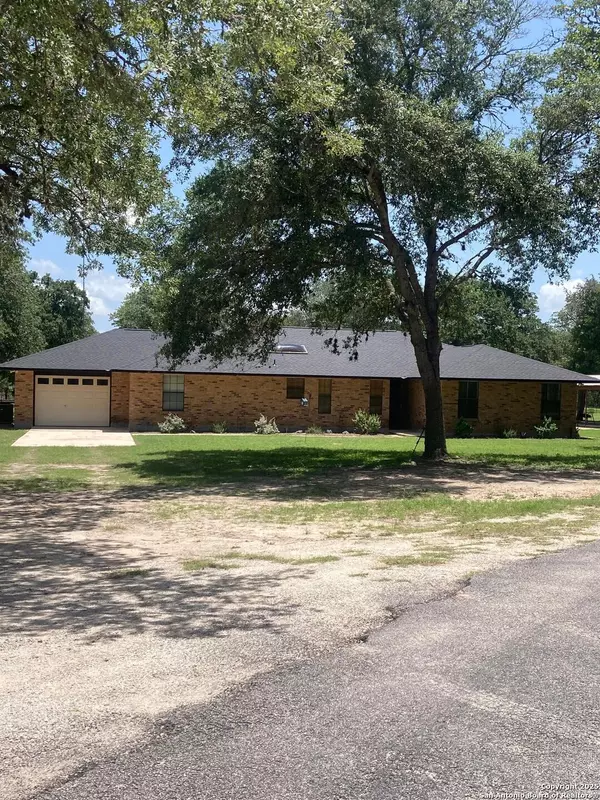 La Vernia, TX 78121,255 Blackjack