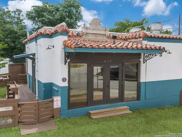 419 Hackberry Street, San Antonio, TX 78203