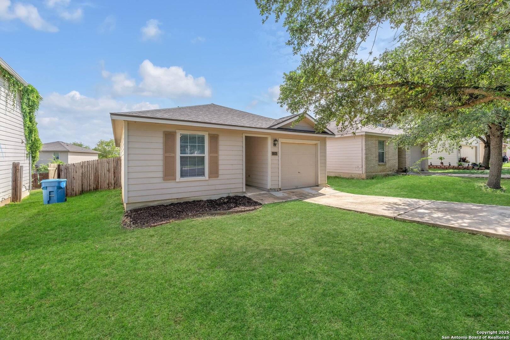 11243 Country, San Antonio, TX 78252