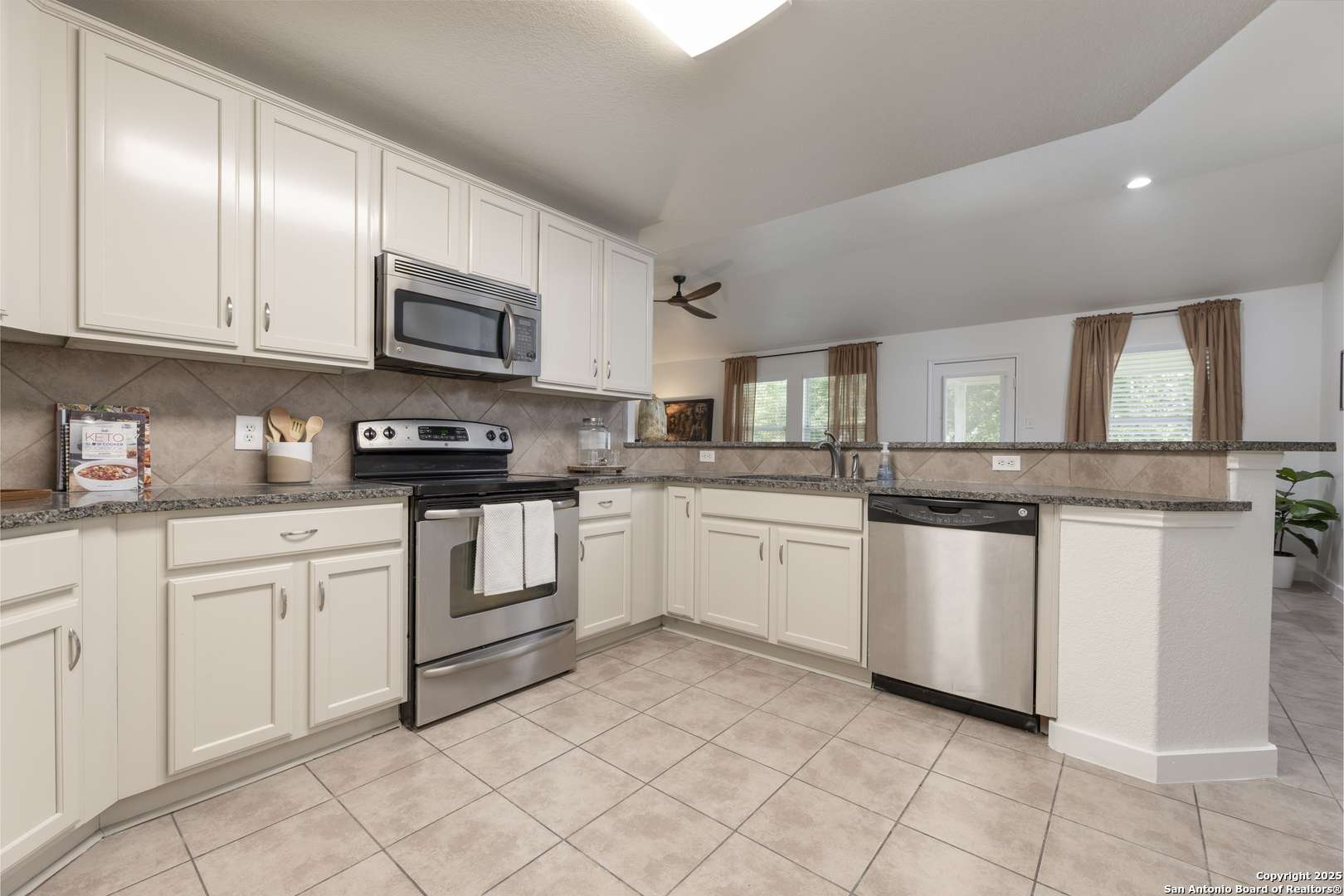 San Antonio, TX 78261,5555 Southern Oaks