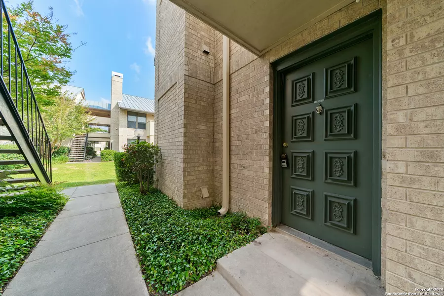 11843 BRAESVIEW UNIT 2311, San Antonio, TX 78213-4811