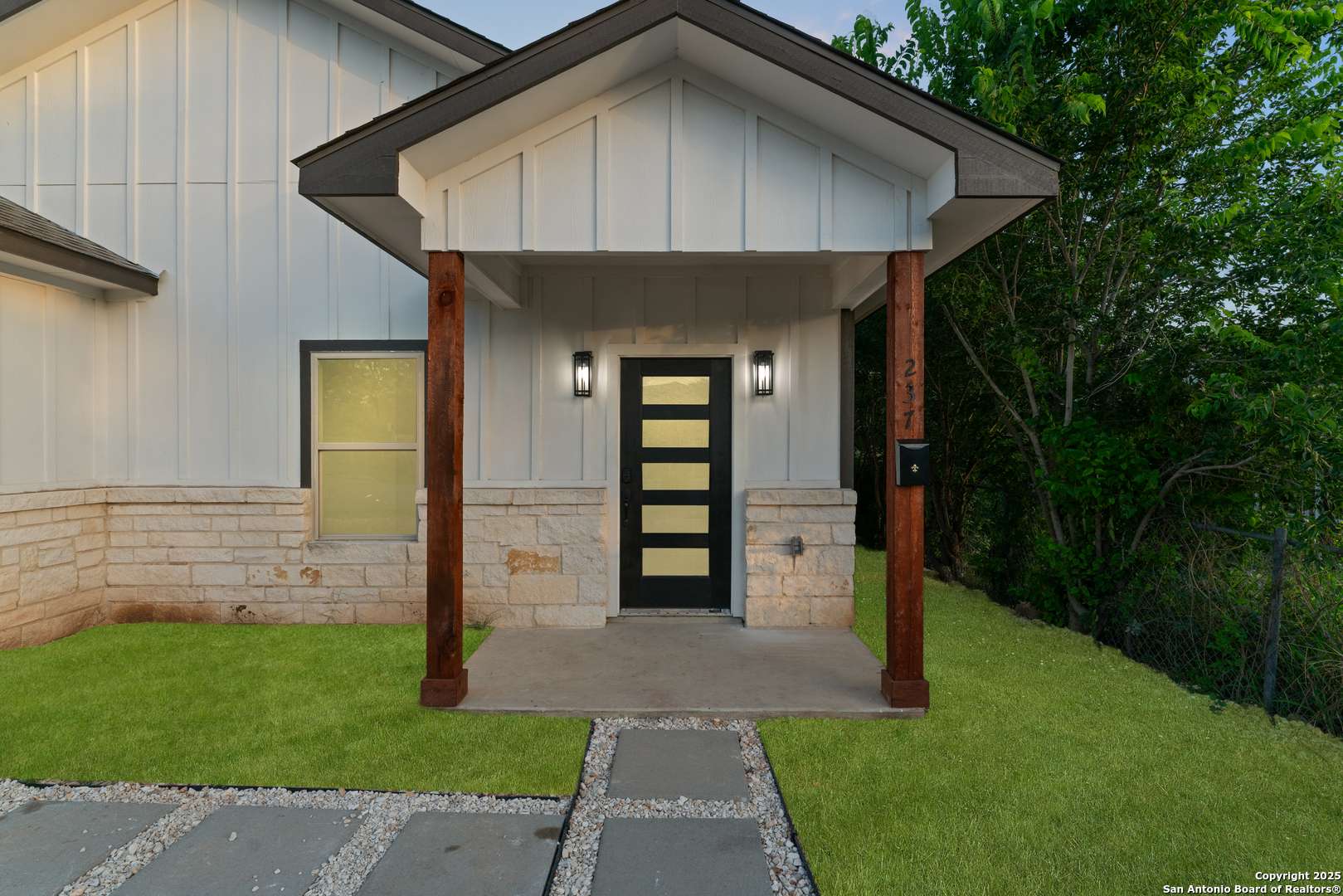 Poteet, TX 78065,237 Avenue D