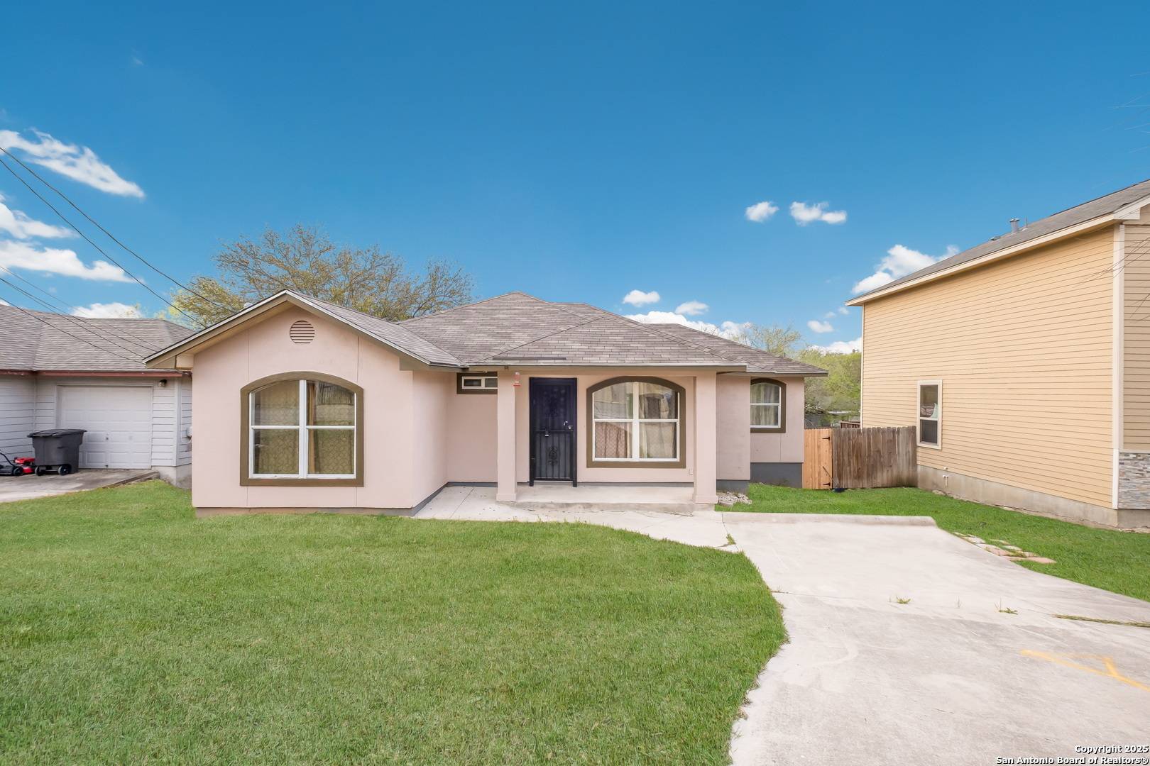 2722 WADE, San Antonio, TX 78210