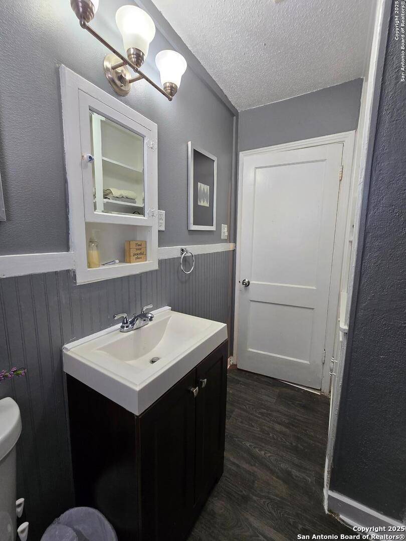 San Antonio, TX 78201,1614 Hollywood