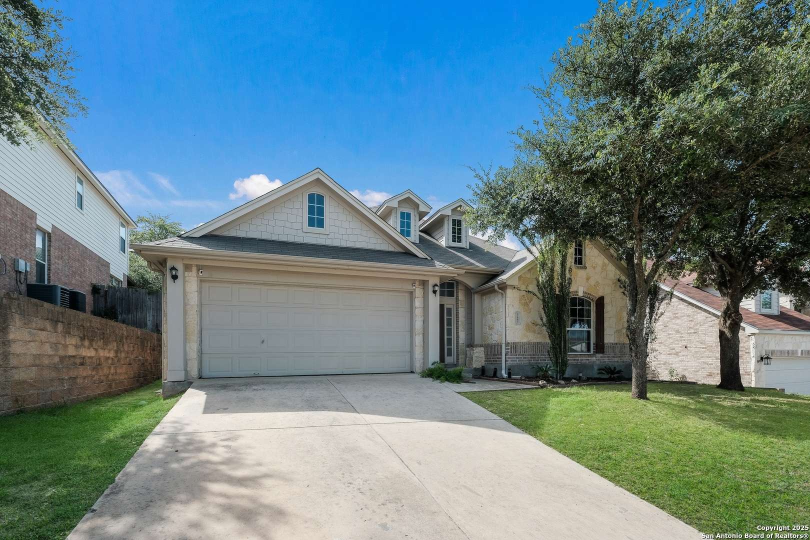 San Antonio, TX 78259,21842 Dolomite