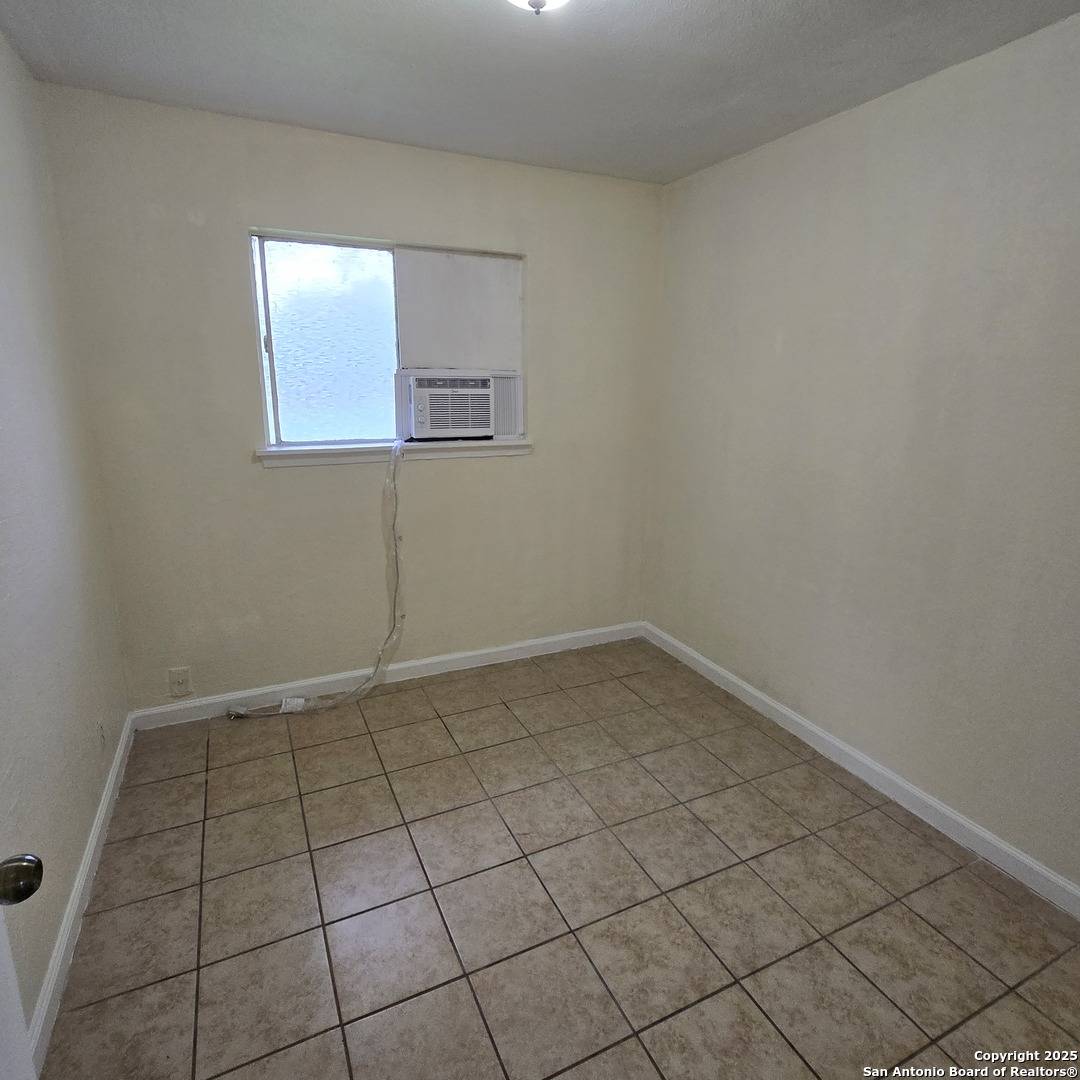 San Antonio, TX 78220,410 Dorie