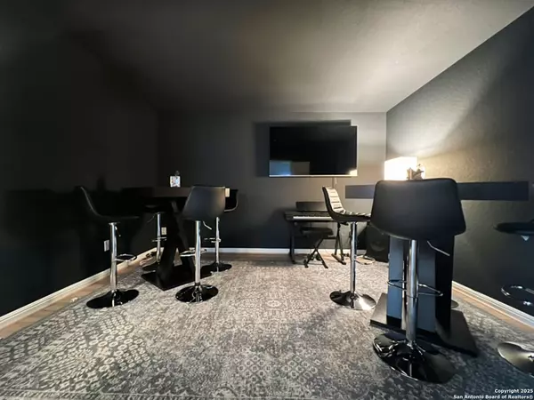 San Antonio, TX 78245,11711 Folsom
