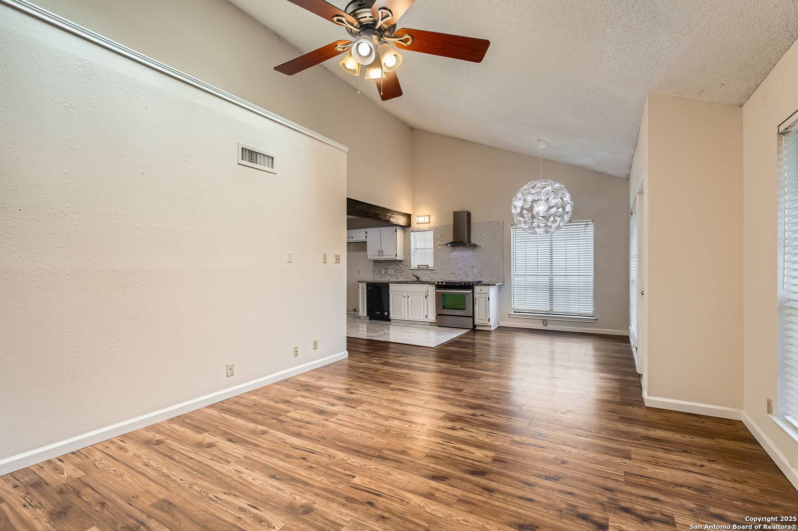 San Antonio, TX 78229,8611 datapoint UNIT 68