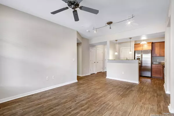 San Antonio, TX 78229,7342 Oak Manor Dr UNIT 4107