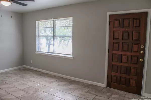 Schertz, TX 78154,4400 Lazy Oak