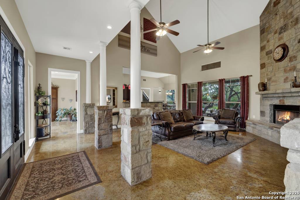 New Braunfels, TX 78132,3032 Rolling Oaks