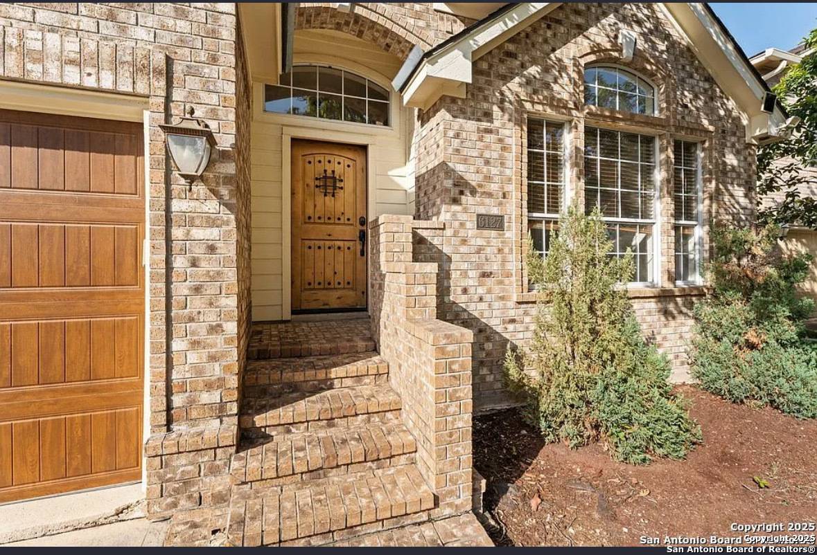 San Antonio, TX 78249,6127 Oakwood