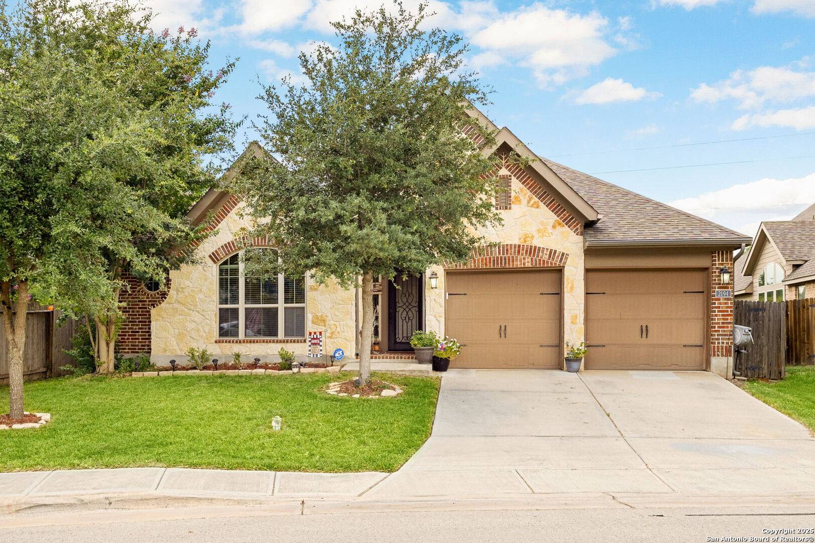 2194 Pioneer, Seguin, TX 78155
