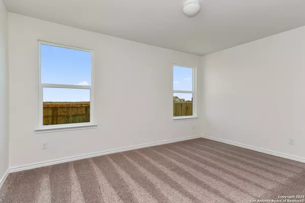 Seguin, TX 78155,4148 BRIAR PARK