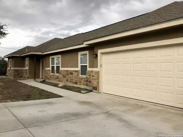 1131 Rocky Ridge, Canyon Lake, TX 78133