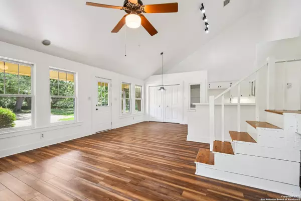 Maxwell, TX 78656,420 Mill
