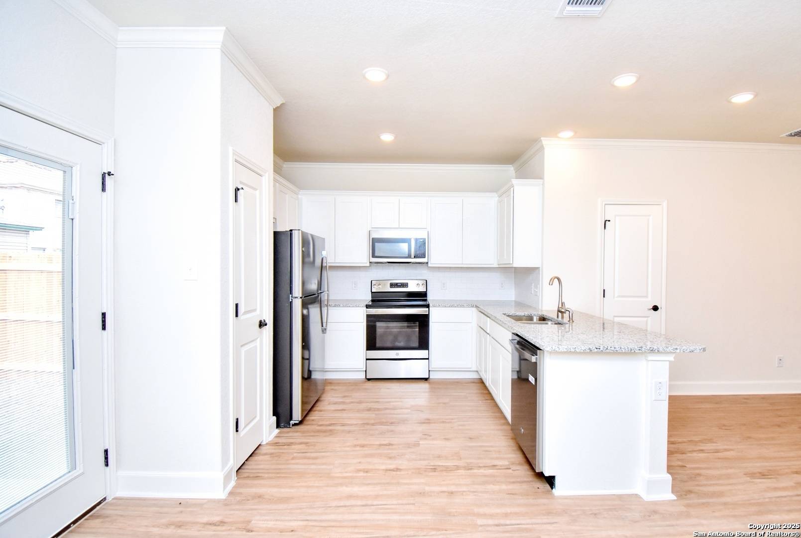 San Antonio, TX 78245,10314 Candlewood UNIT 102