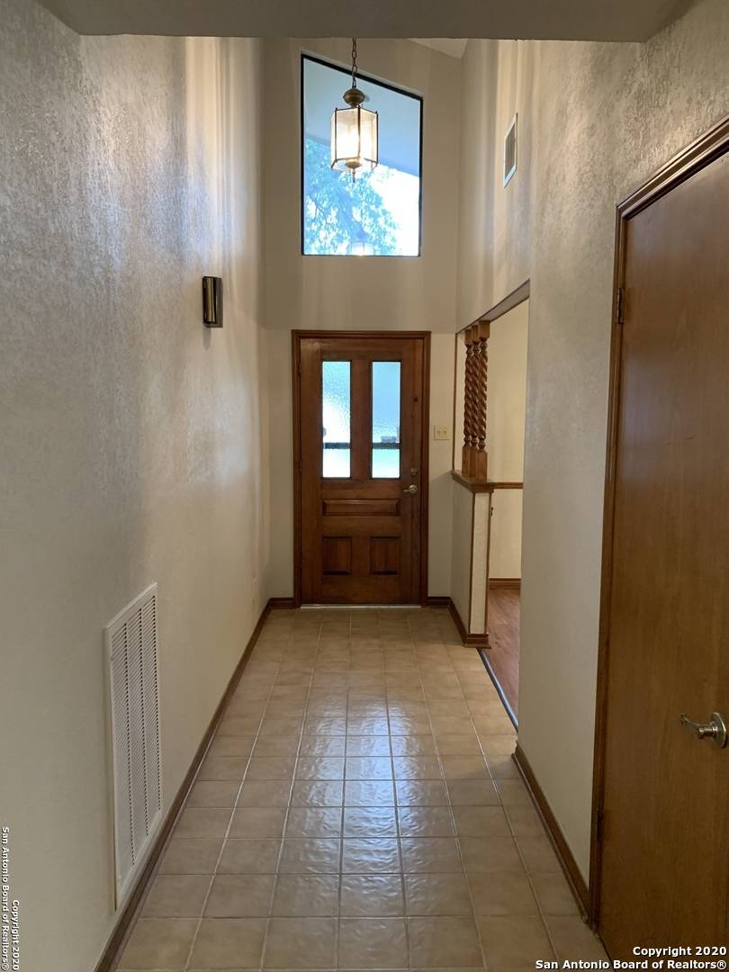 San Antonio, TX 78249-1456,4506 ROCK ELM WOODS